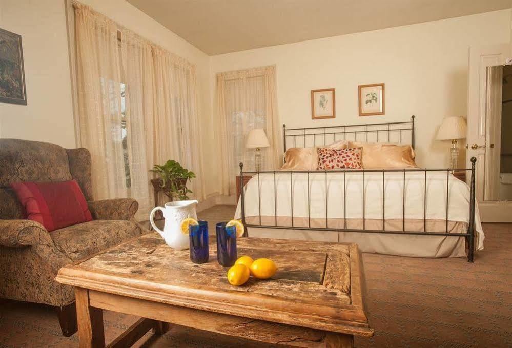 Camellia Inn Healdsburg Exterior photo