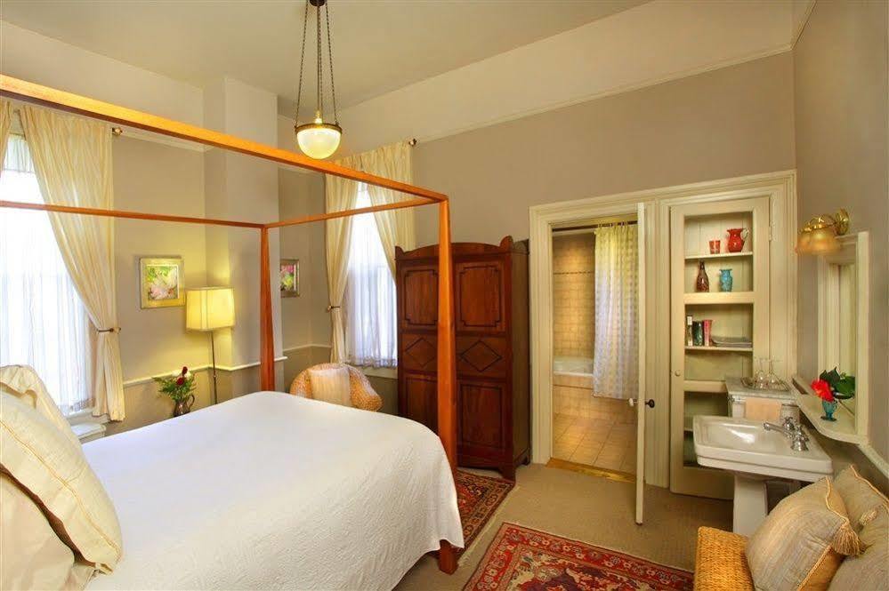 Camellia Inn Healdsburg Exterior photo